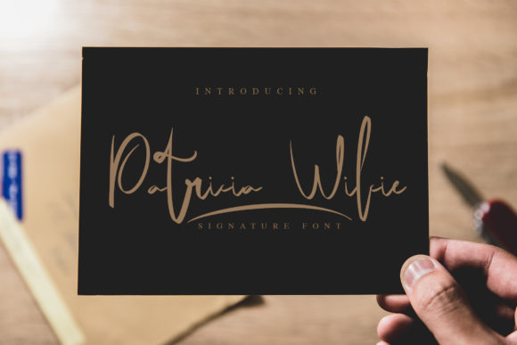 Patricia Wilcie: A Flexible Script Font for Web Design